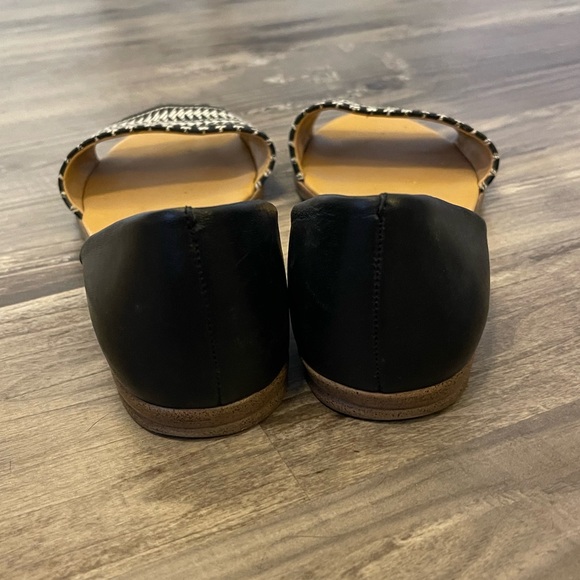 J. Crew F2028 black and white flats, open toe - Picture 3 of 4